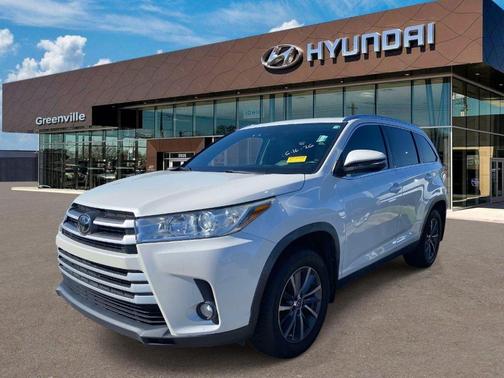 Blizzard Pearl 2019 Toyota Highlander XLE