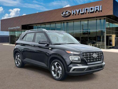 Onyx Black 2025 Hyundai VENUE SEL