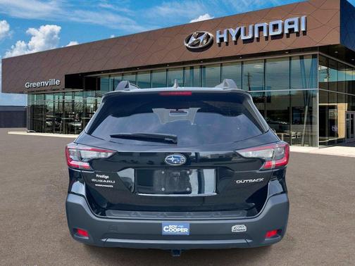 Crystal Black Silica 2025 Subaru Outback Premium