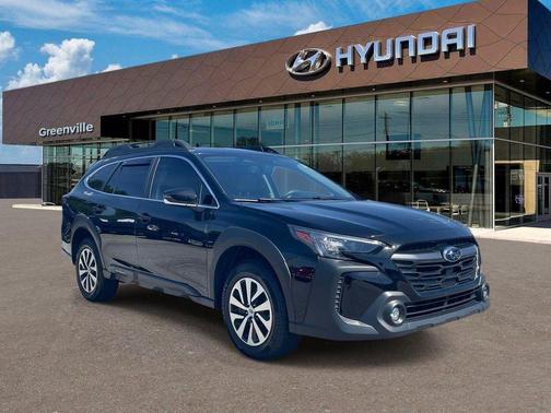 Crystal Black Silica 2025 Subaru Outback Premium
