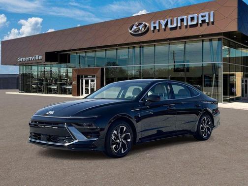 Black 2025 Hyundai SONATA SEL