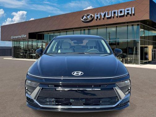 Black 2025 Hyundai SONATA SEL