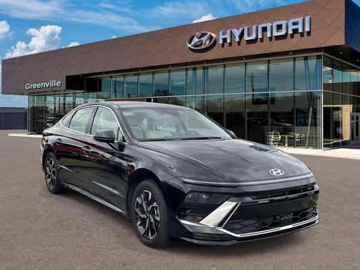 Black 2025 Hyundai SONATA SEL
