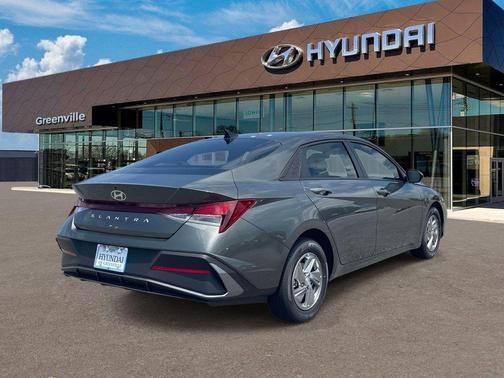 Amazon Gray 2026 Hyundai ELANTRA SE