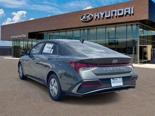 Amazon Gray 2026 Hyundai ELANTRA SE