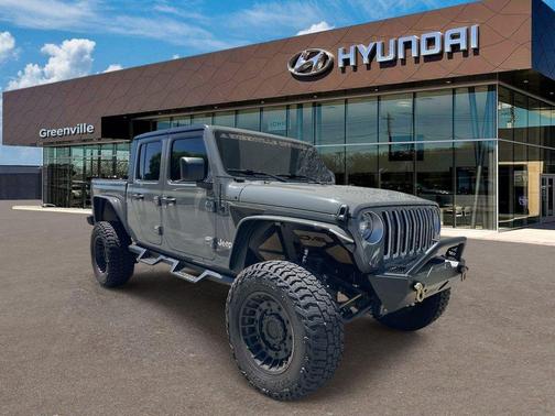 Sting Gray Clearcoat 2020 Jeep Gladiator Overland