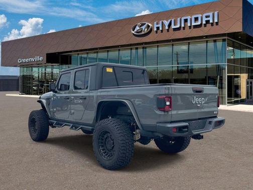 Sting Gray Clearcoat 2020 Jeep Gladiator Overland