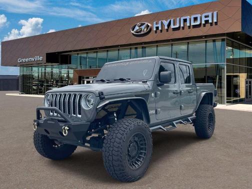 Sting Gray Clearcoat 2020 Jeep Gladiator Overland