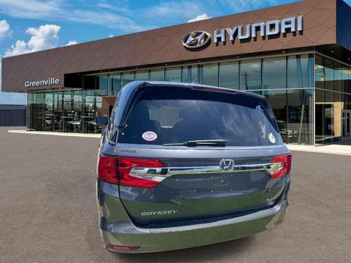 Modern Steel Metallic 2019 Honda Odyssey Elite