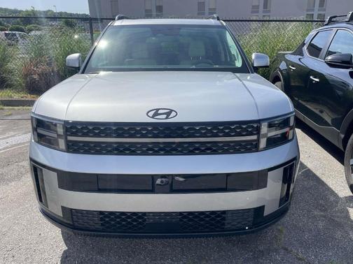 Shimmering Silver 2026 Hyundai SANTA FE Calligraphy