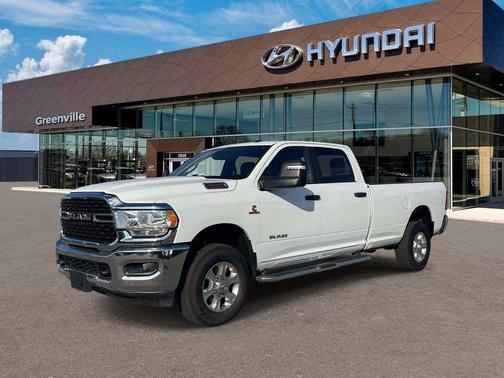 Bright White Clearcoat 2024 RAM 3500 Big Horn