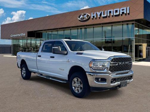 Bright White Clearcoat 2024 RAM 3500 Big Horn