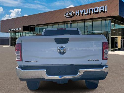 Bright White Clearcoat 2024 RAM 3500 Big Horn