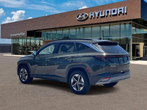 Green 2025 Hyundai TUCSON SEL Convenience
