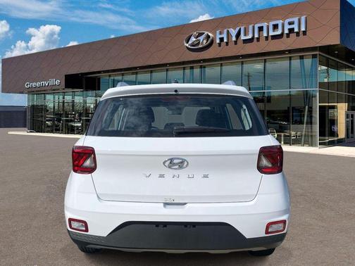 Lunar 2025 Hyundai VENUE SEL