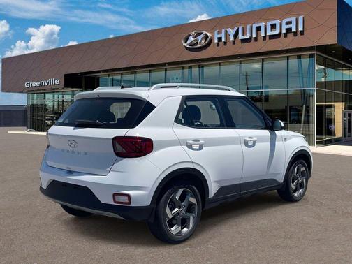 Lunar 2025 Hyundai VENUE SEL