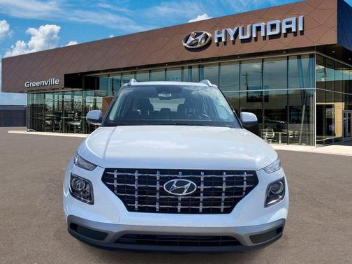Lunar 2025 Hyundai VENUE SEL