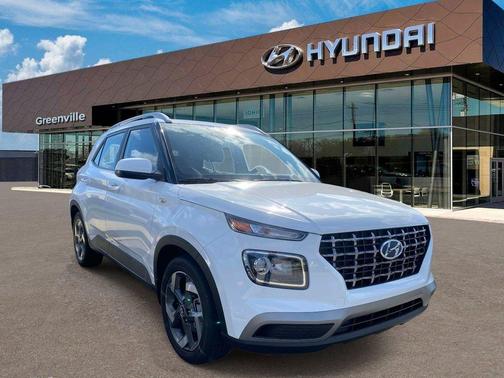 Lunar 2025 Hyundai VENUE SEL