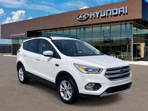 White Platinum Tri-Coat Metallic 2018 Ford Escape SEL
