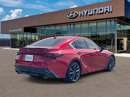 Infrared 2023 Lexus IS 350 F Sport
