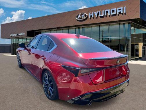 Infrared 2023 Lexus IS 350 F Sport