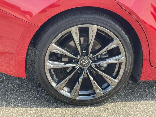 Infrared 2023 Lexus IS 350 F Sport