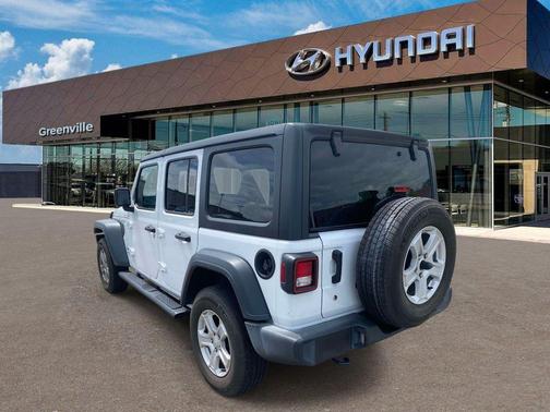 Bright White Clearcoat 2018 Jeep Wrangler Unlimited Sport