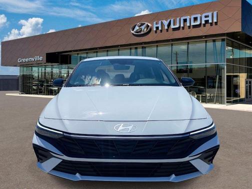 White 2026 Hyundai ELANTRA SEL Sport