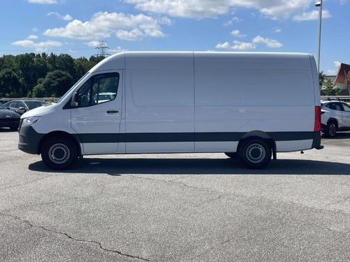 Arctic White 2023 Mercedes-Benz Sprinter 2500