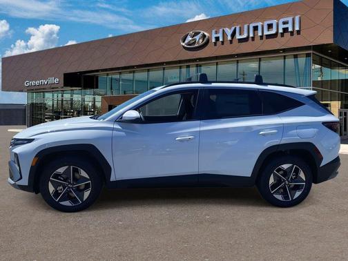White Pearl 2026 Hyundai TUCSON SEL