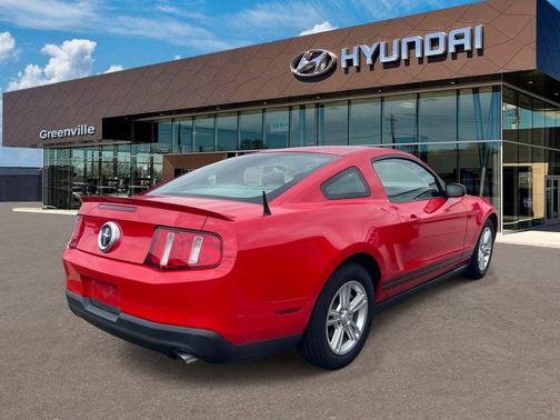 Race Red 2011 Ford Mustang V6