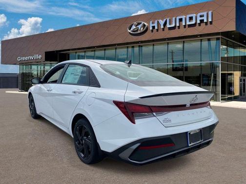 White 2026 Hyundai ELANTRA SEL Sport