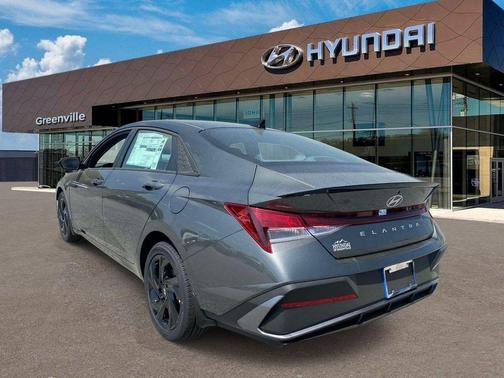 Amazon Gray 2026 Hyundai ELANTRA SEL Sport