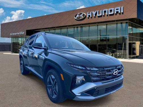 Green 2025 Hyundai TUCSON SEL Convenience