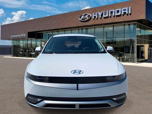 2024 Hyundai IONIQ 5 SE