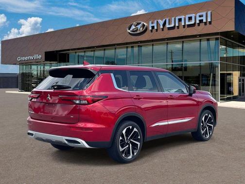 Diamond Red 2022 Mitsubishi Outlander