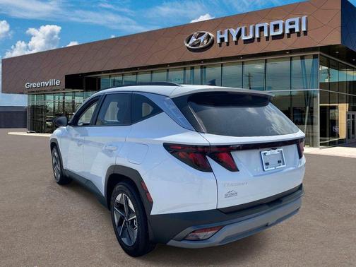 White Pearl 2026 Hyundai TUCSON SEL