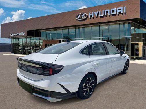 White 2025 Hyundai SONATA SEL