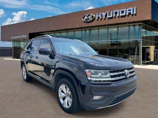 Deep Black Pearl Effect 2019 Volkswagen Atlas 3.6L SE w/Technology