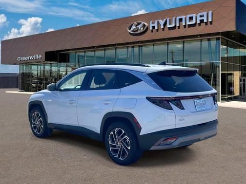 Pearl 2026 Hyundai TUCSON Hybrid Limited