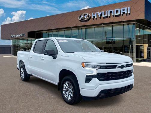 Summit White 2026 Chevrolet Silverado 1500 RST