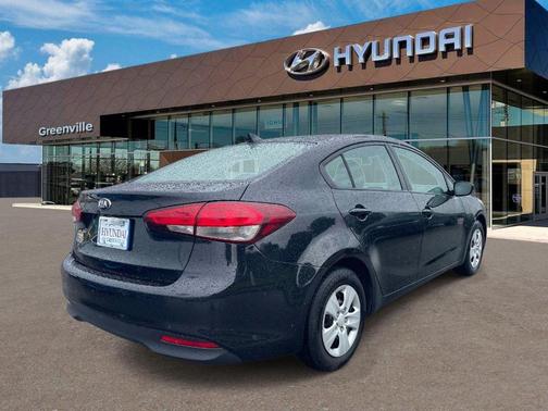Aurora Black Pearl 2018 Kia Forte LX