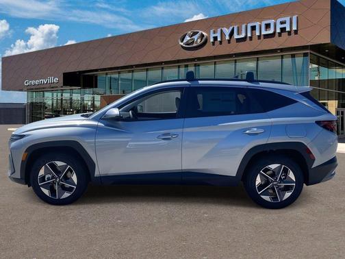 Shimmering Silver 2026 Hyundai TUCSON SEL