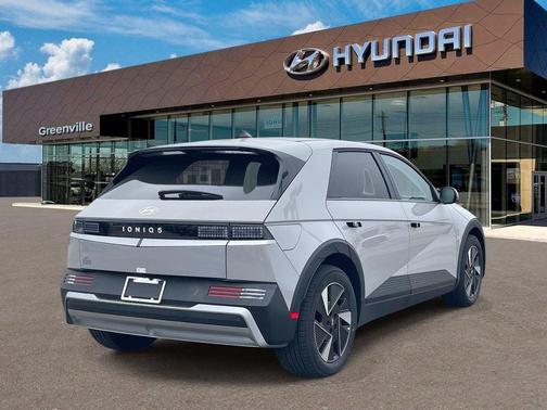 Cyber Gray 2026 Hyundai IONIQ 5 SE