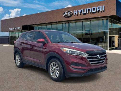 Ruby Wine 2016 Hyundai TUCSON SE