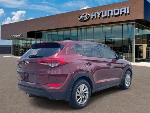 Ruby Wine 2016 Hyundai TUCSON SE