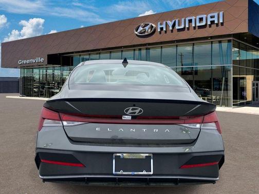 Amazon Gray 2026 Hyundai ELANTRA SEL Sport