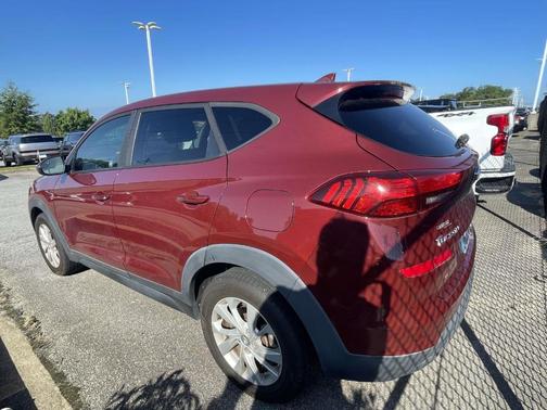 Gemstone Red 2019 Hyundai TUCSON SE