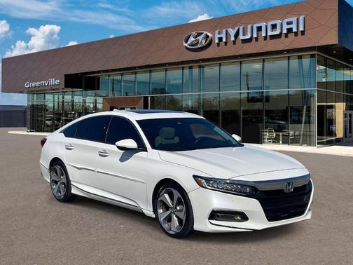 Platinum White Pearl 2019 Honda Accord Touring 2.0T