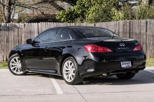 2014 INFINITI Q60 Base